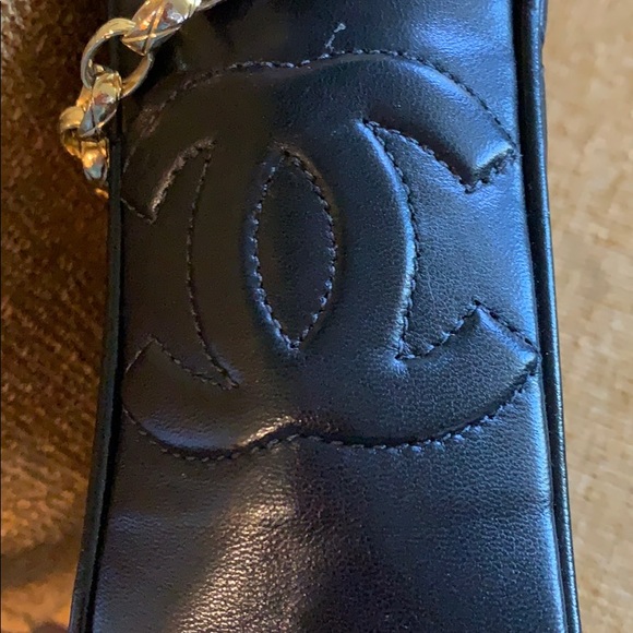 Chanel 80s purse - Picture 3 of 5